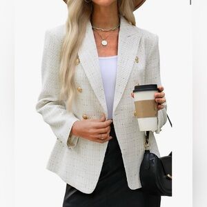 Chic Double-Breasted Blazer